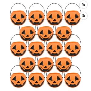 NEW Halloween Plastic Orange Jack-o'-Lantern Mini Treat Pails, 18 Count